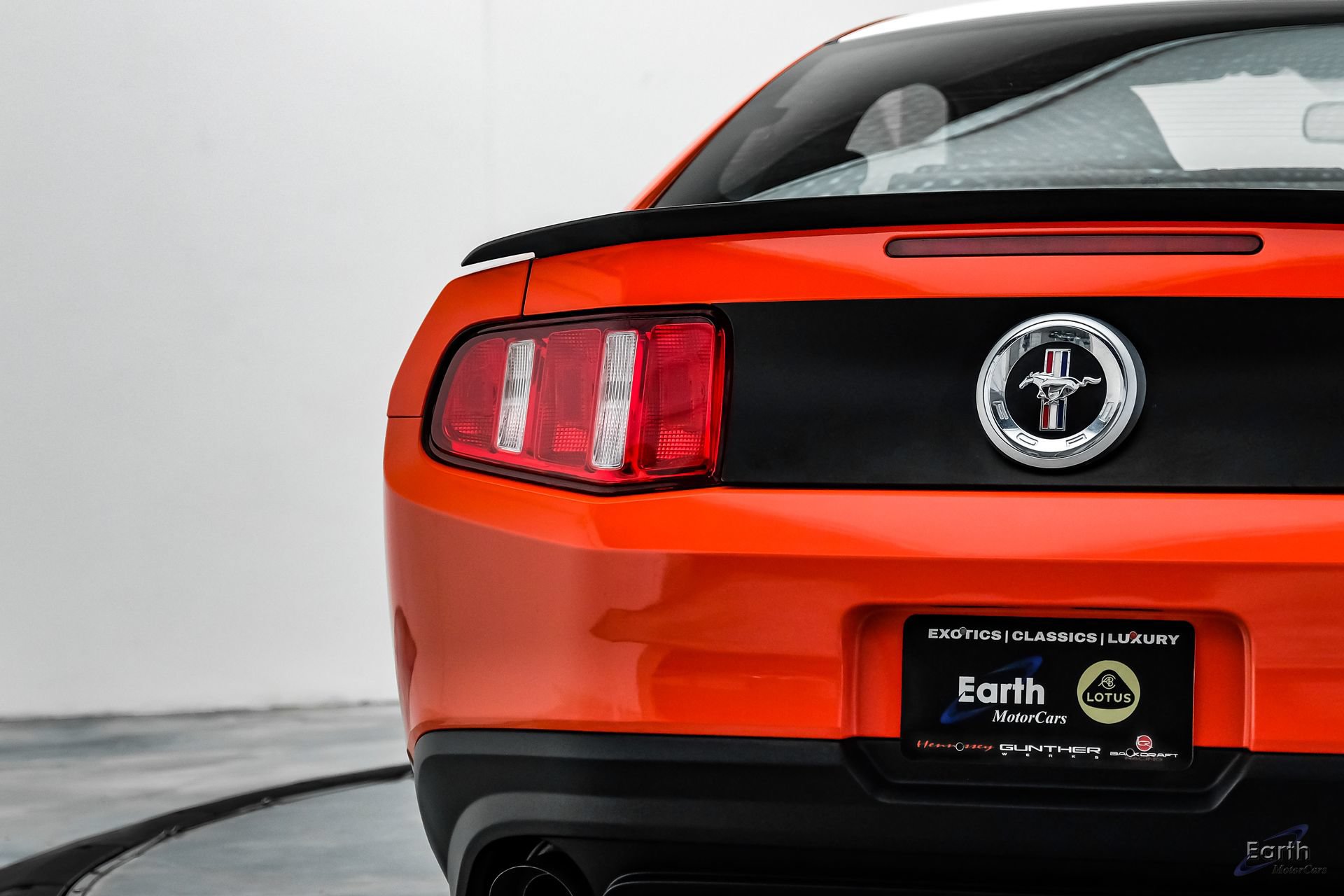 Used 2012 Ford Mustang Boss 302 w/ Boss 302 Accessory Pkg RWD image 14
