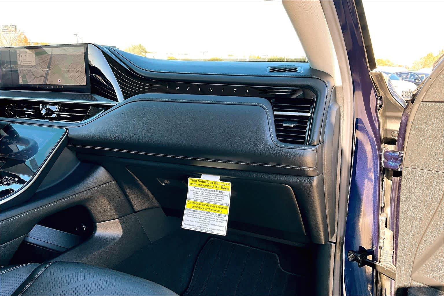 Used 2025 INFINITI QX80 Luxe RWD image 18
