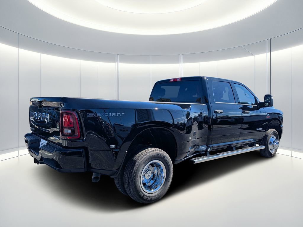 New 2026 RAM 3500 Big Horn AWD/4WD image 3