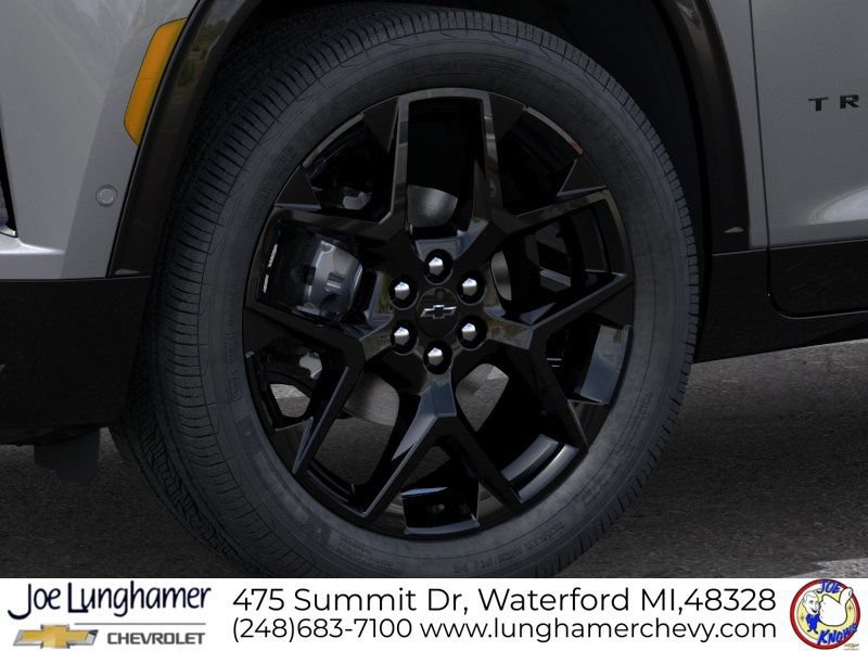 New 2026 Chevrolet Traverse RS w/ LPO, Floor Liner Package AWD/4WD image 9