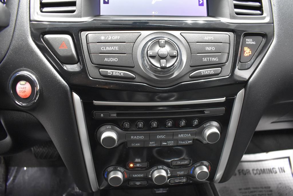 Used 2020 Nissan Pathfinder S AWD/4WD image 19
