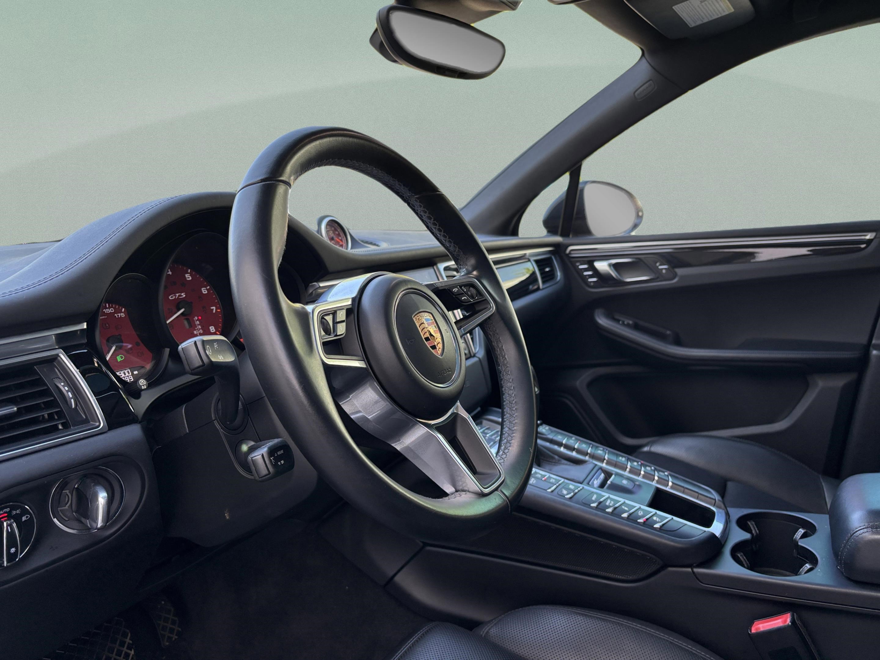 Used 2017 Porsche Macan GTS AWD/4WD image 20