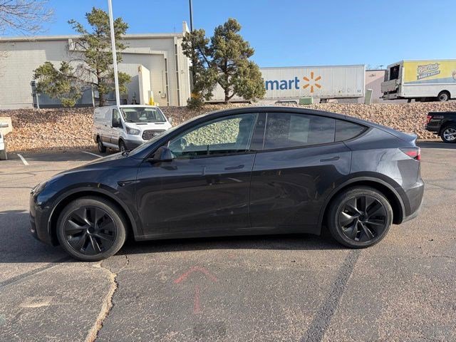 Used 2024 Tesla Model Y Long Range image 2