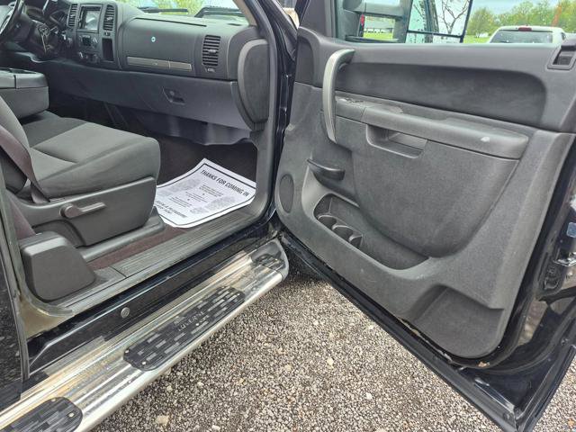 Used 2012 GMC Sierra 2500 SLE w/ SLE Preferred Package AWD/4WD image 5