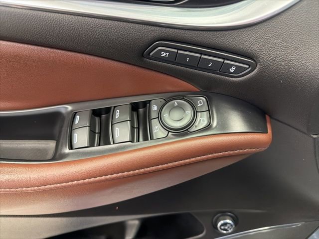 Used 2021 Buick Enclave Avenir w/ Avenir Technology Package image 14