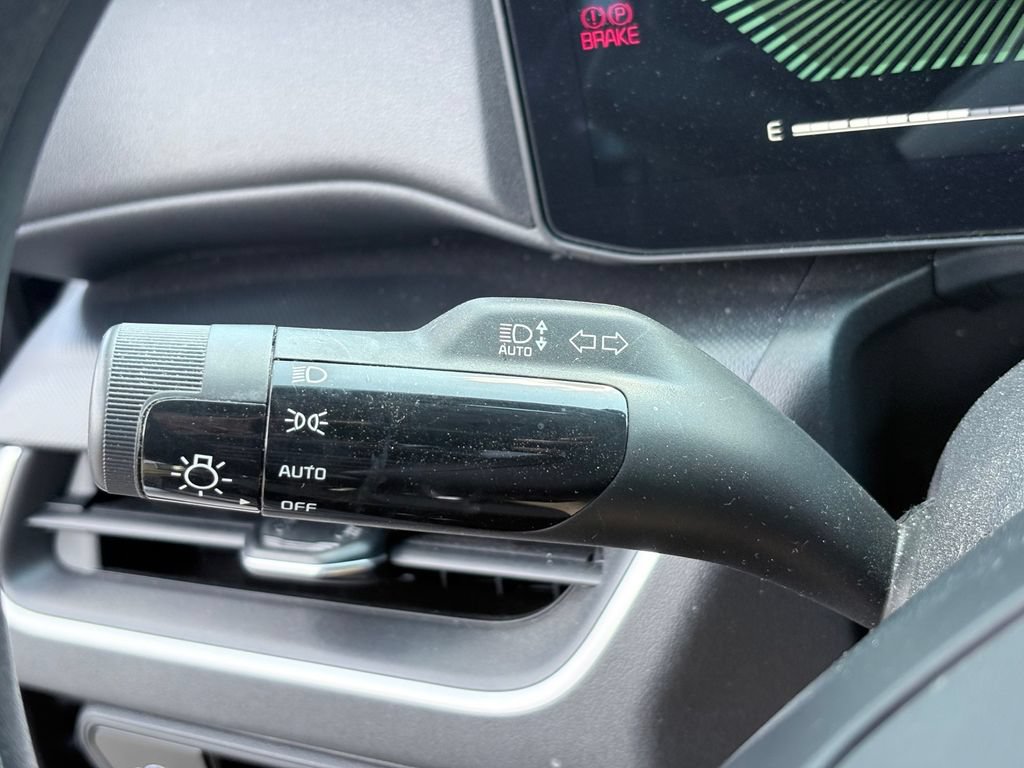 Used 2025 Kia K4 FWD image 16
