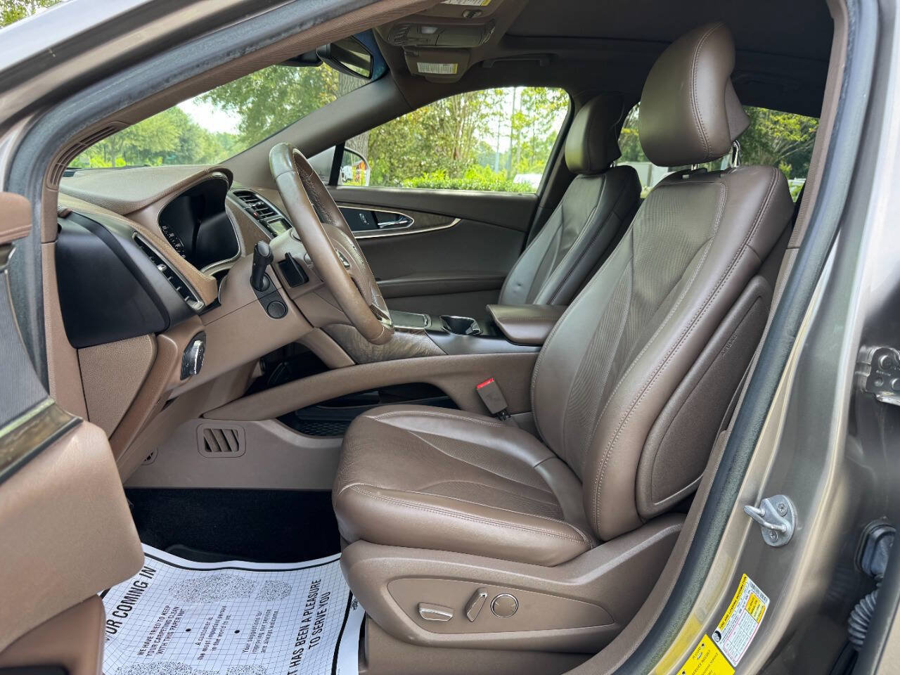 Used 2018 Lincoln MKX Reserve w/ Lincoln MKX Climate Package FWD image 10