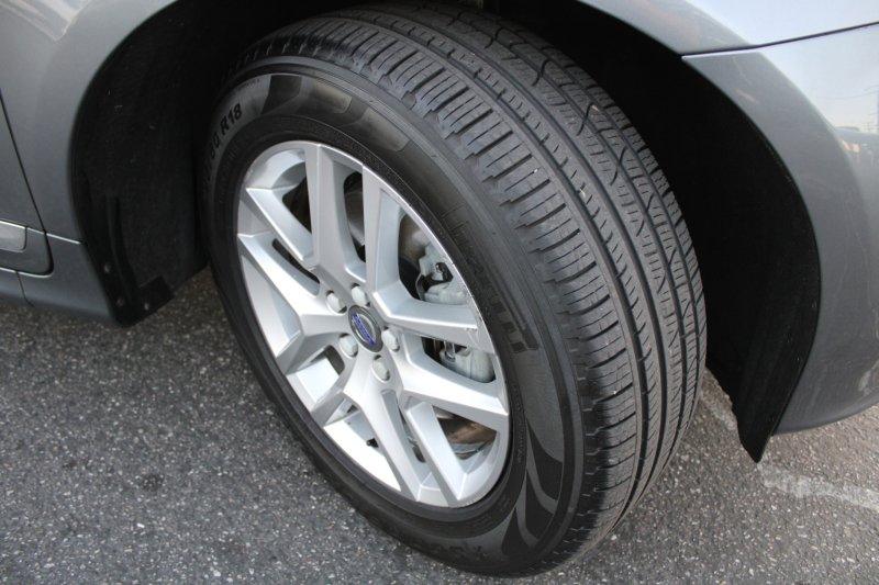 Used 2017 Volvo XC60 T5 w/ Tailgate Package image 17