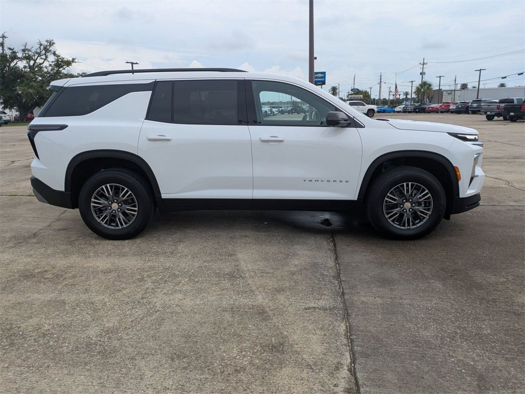 New 2026 Chevrolet Traverse LT w/ Driver Confidence Package image 4