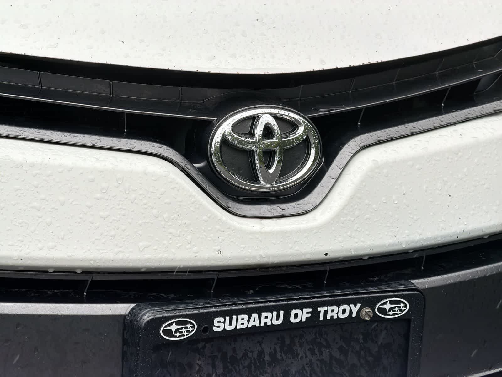 Used 2015 Toyota Corolla LE FWD image 12