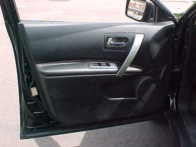 Used 2012 Nissan Rogue SL image 19