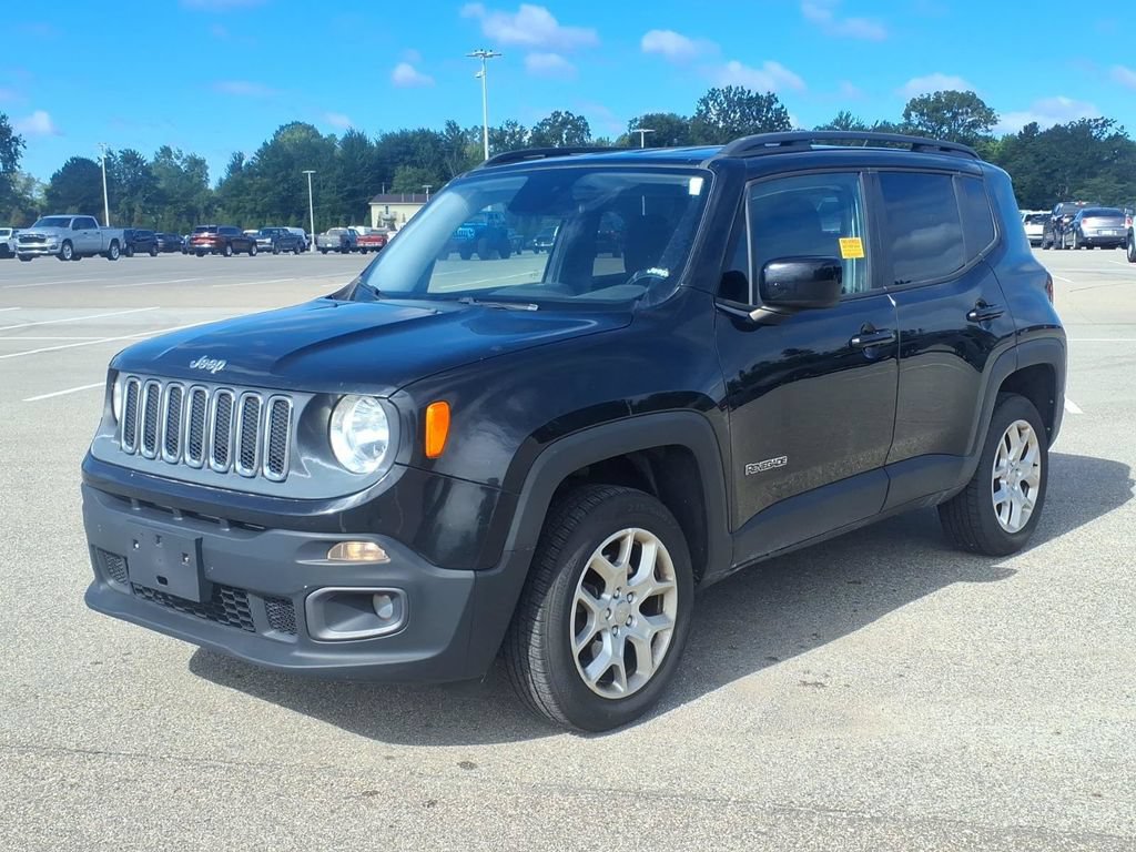 Used 2017 Jeep Renegade Latitude AWD/4WD video 1