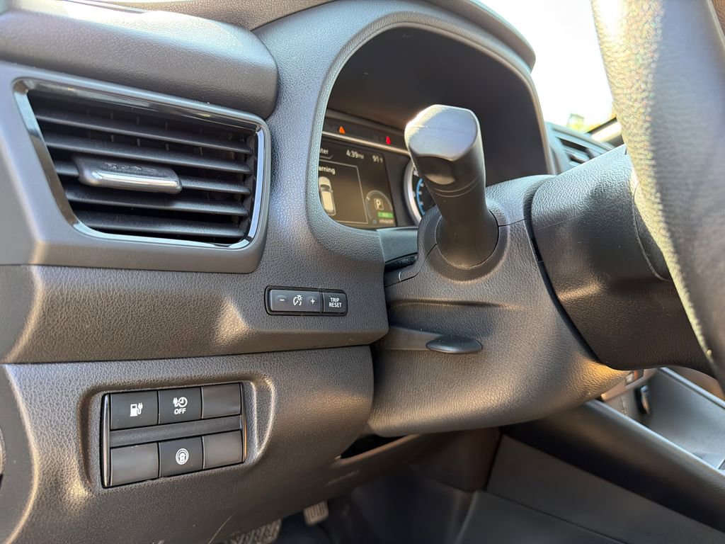Used 2022 Nissan Leaf S Plus image 30