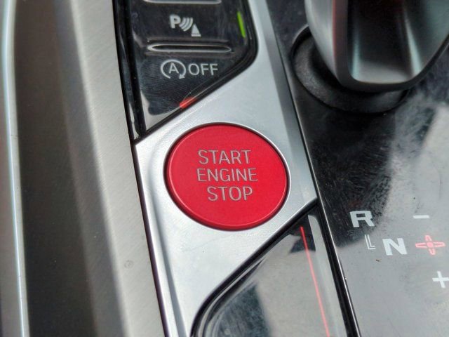 Used 2025 BMW M2 image 26