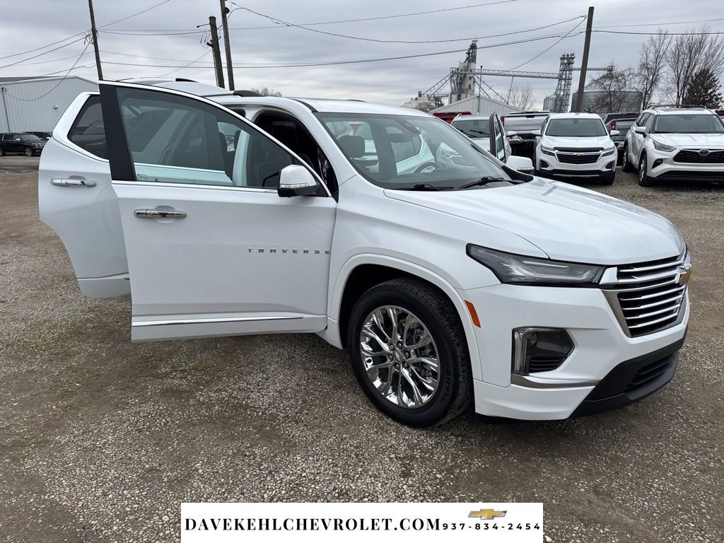 Used 2022 Chevrolet Traverse Premier image 32