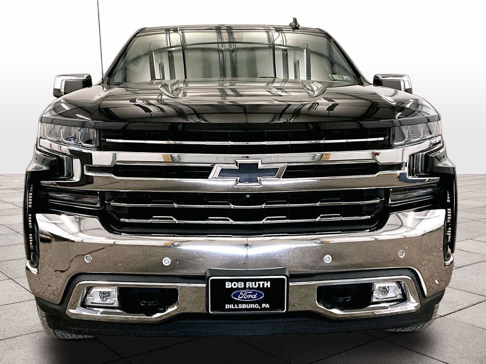 Used 2019 Chevrolet Silverado 1500 LTZ w/ LTZ Plus Package AWD/4WD image 3