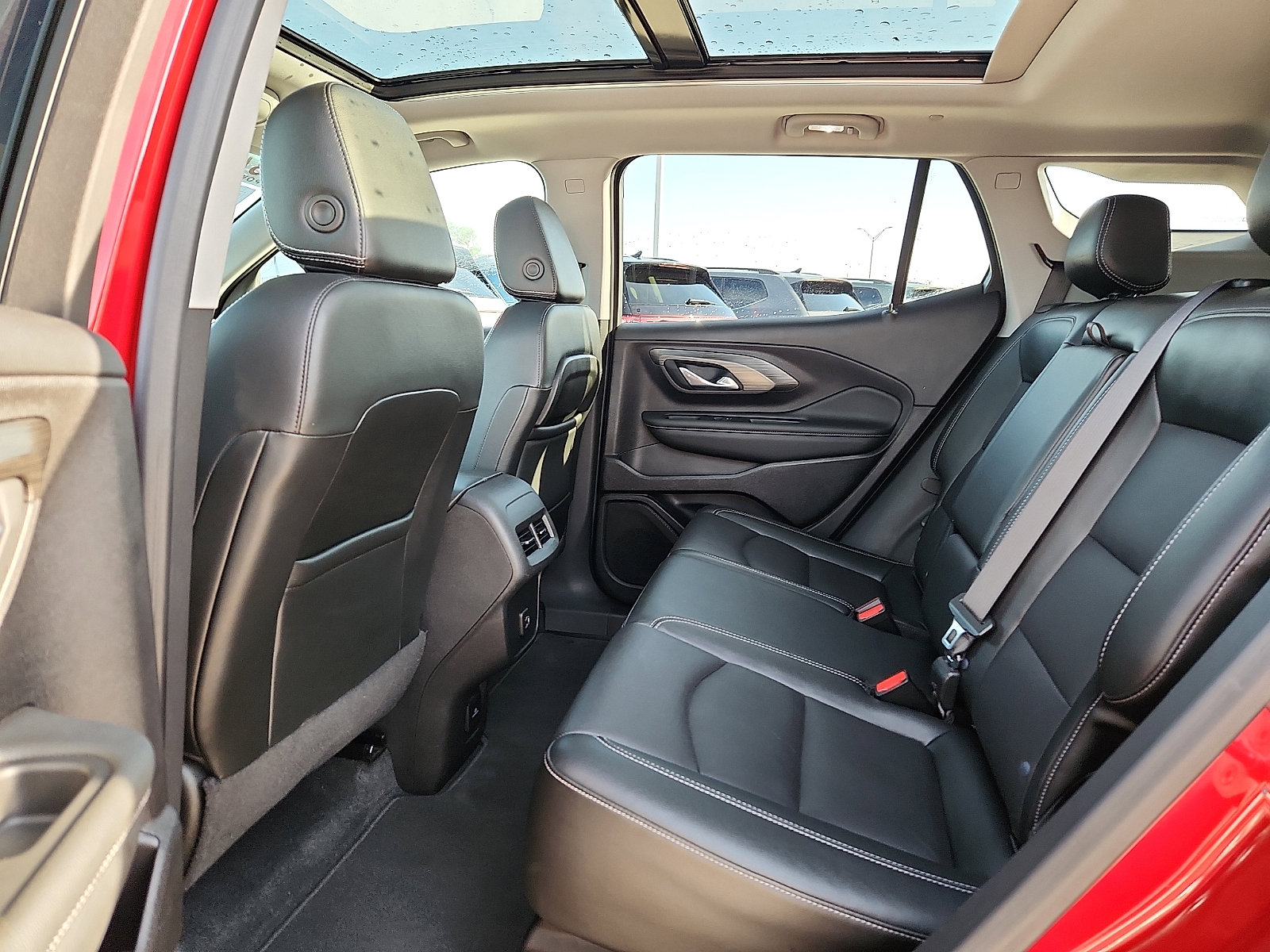 Used 2024 GMC Terrain SLT w/ Elevation Edition AWD/4WD image 12