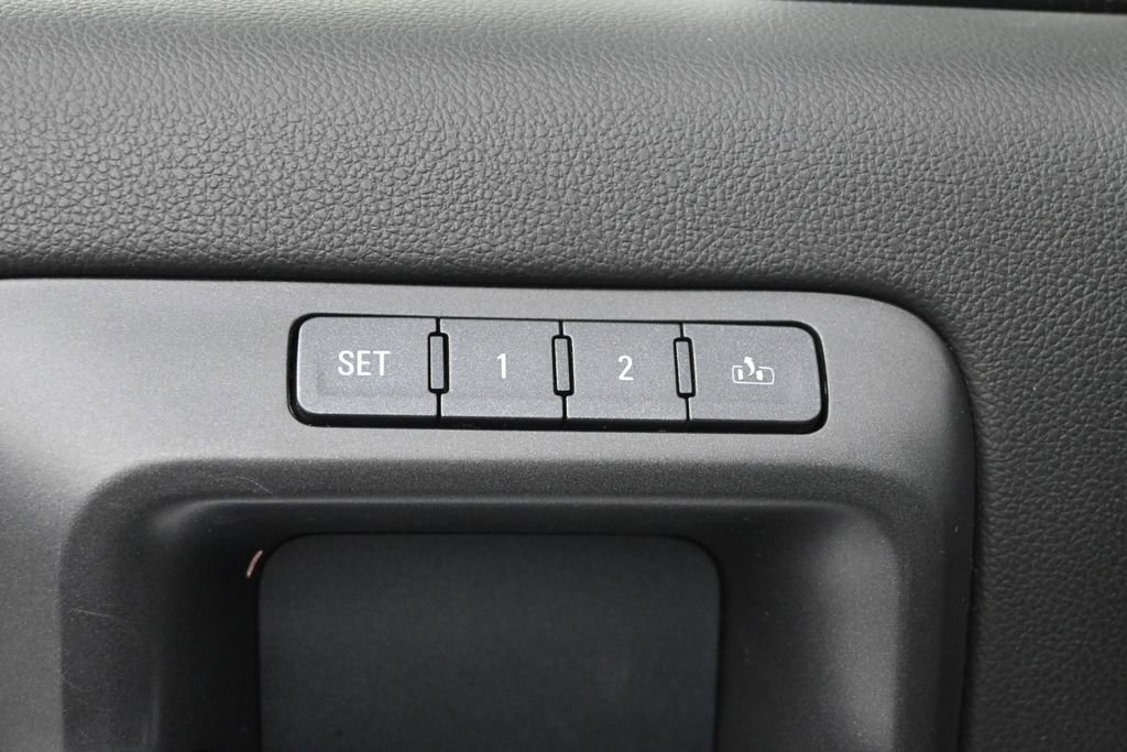Used 2017 GMC Sierra 3500 Denali w/ Duramax Plus Package AWD/4WD image 20