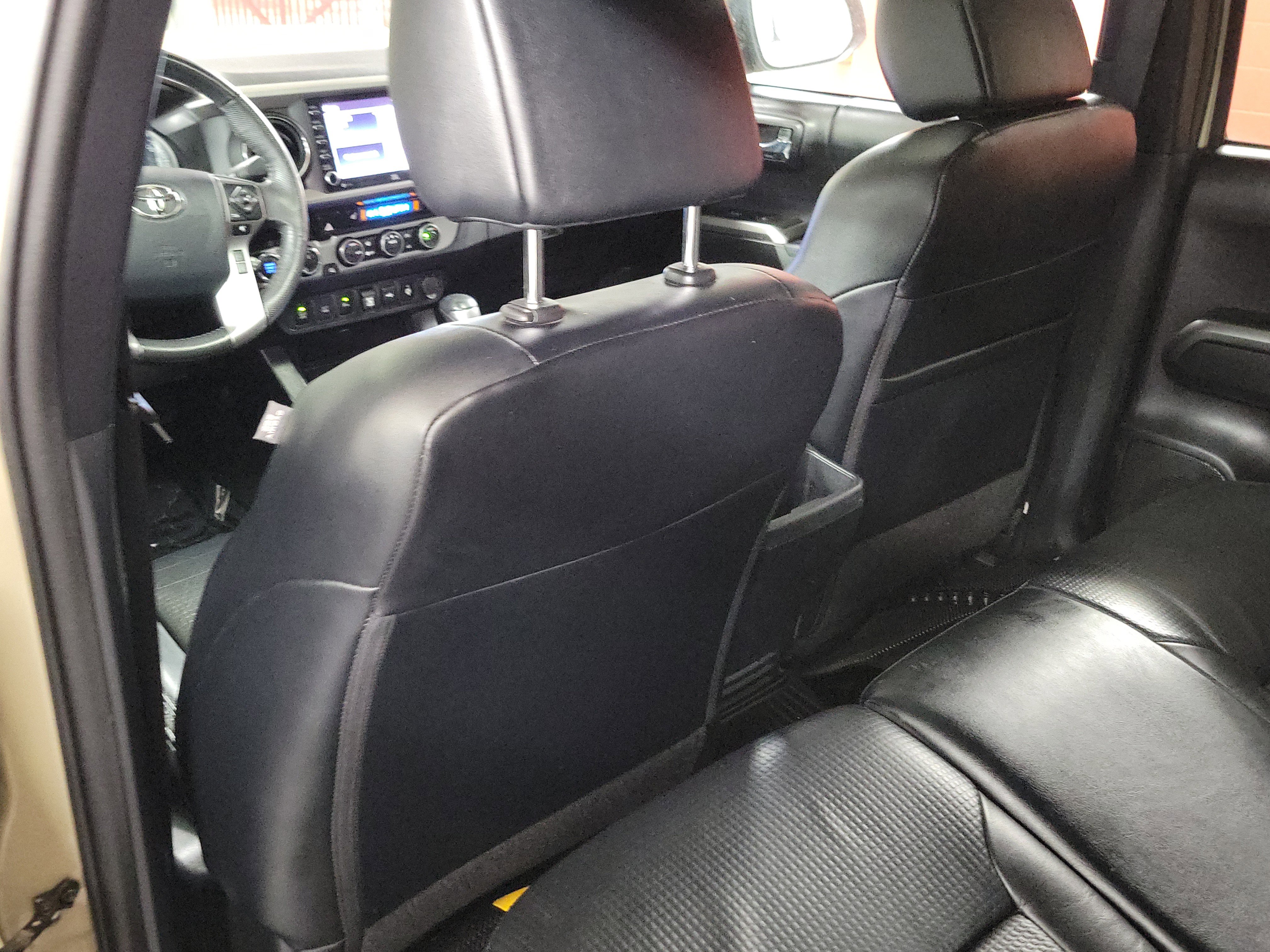 Certified 2020 Toyota Tacoma Limited image 10