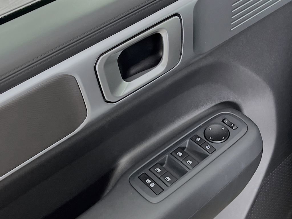 Certified 2026 Hyundai Santa Fe SE image 17