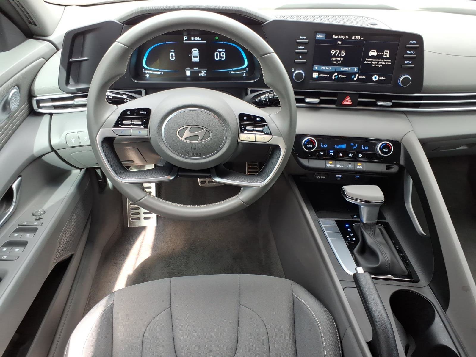 Certified 2025 Hyundai Elantra Sport FWD image 16