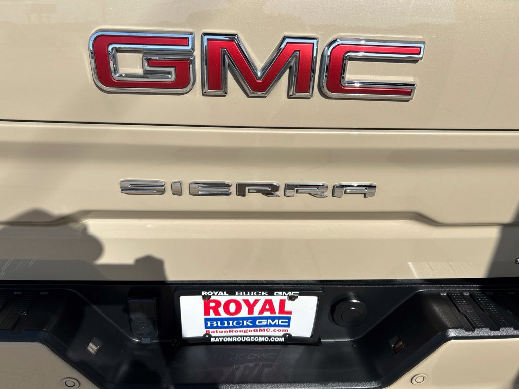 Used 2023 GMC Sierra 1500 AT4 w/ AT4 Preferred Package AWD/4WD image 31