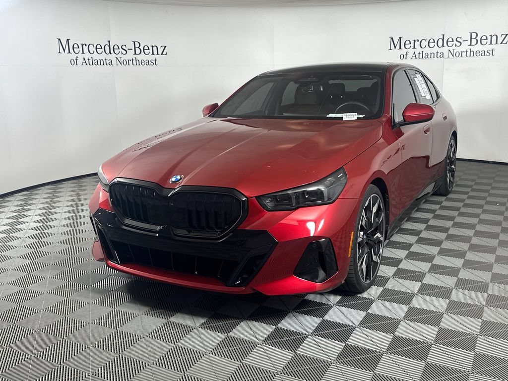 Used 2024 BMW 530i w/ Executive Package RWD image 3