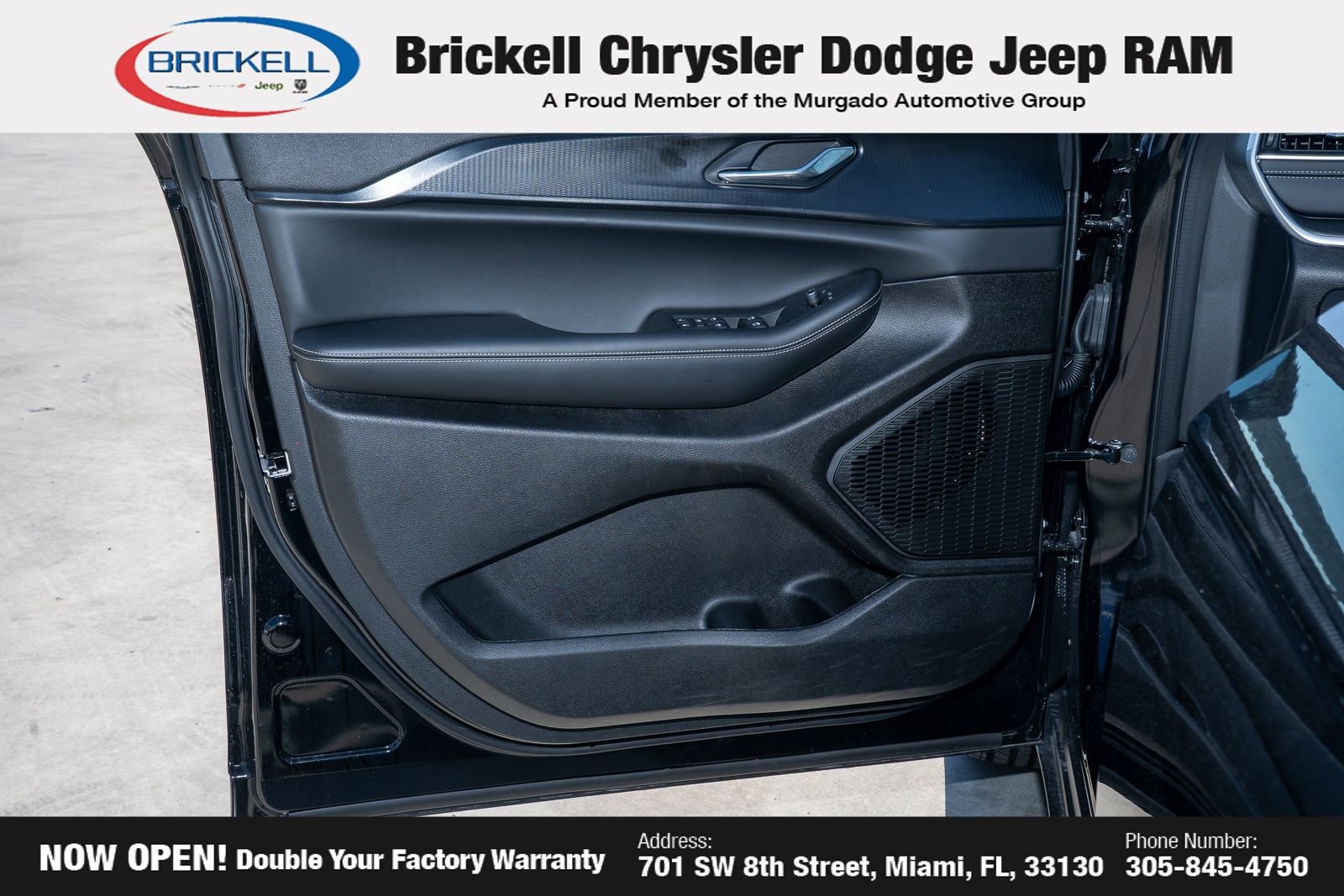 New 2025 Jeep Grand Cherokee Laredo w/ Luxury Tech Group I image 11