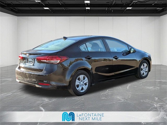 Used 2017 Kia Forte LX image 6