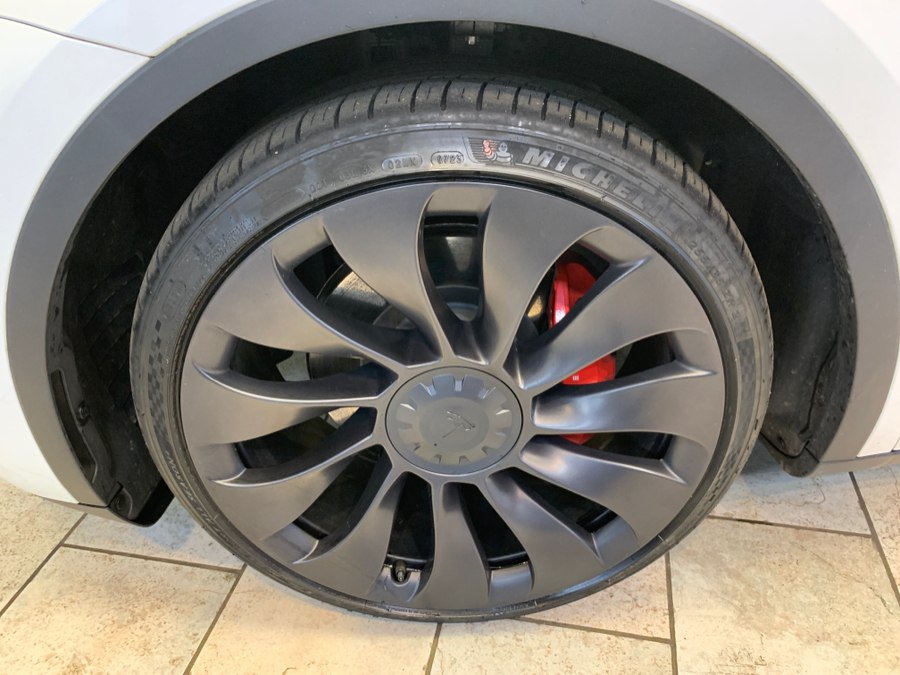 Used 2023 Tesla Model Y Performance AWD/4WD image 12