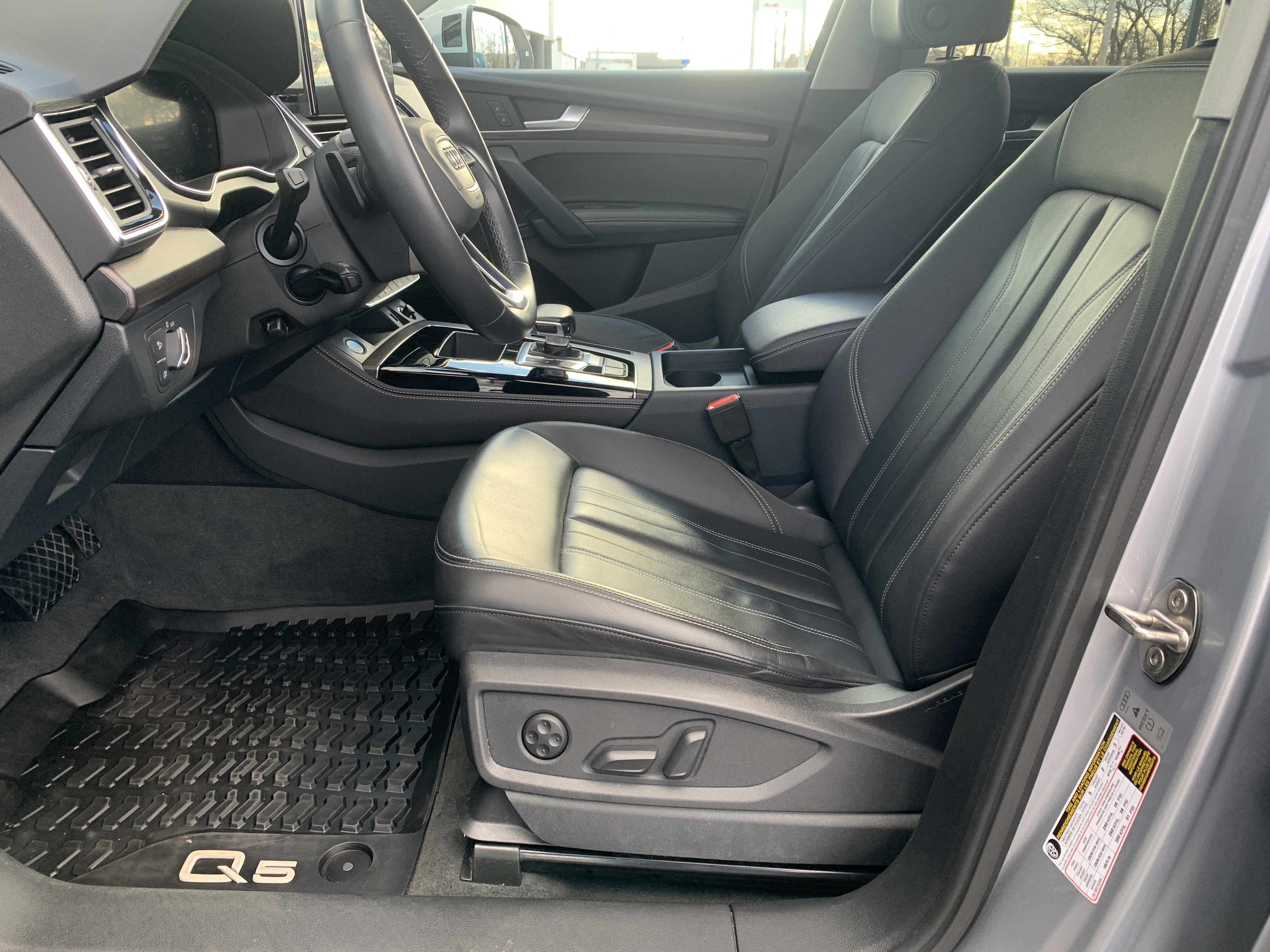 Certified 2023 Audi Q5 2.0T Premium Plus w/ Premium Plus Package image 9