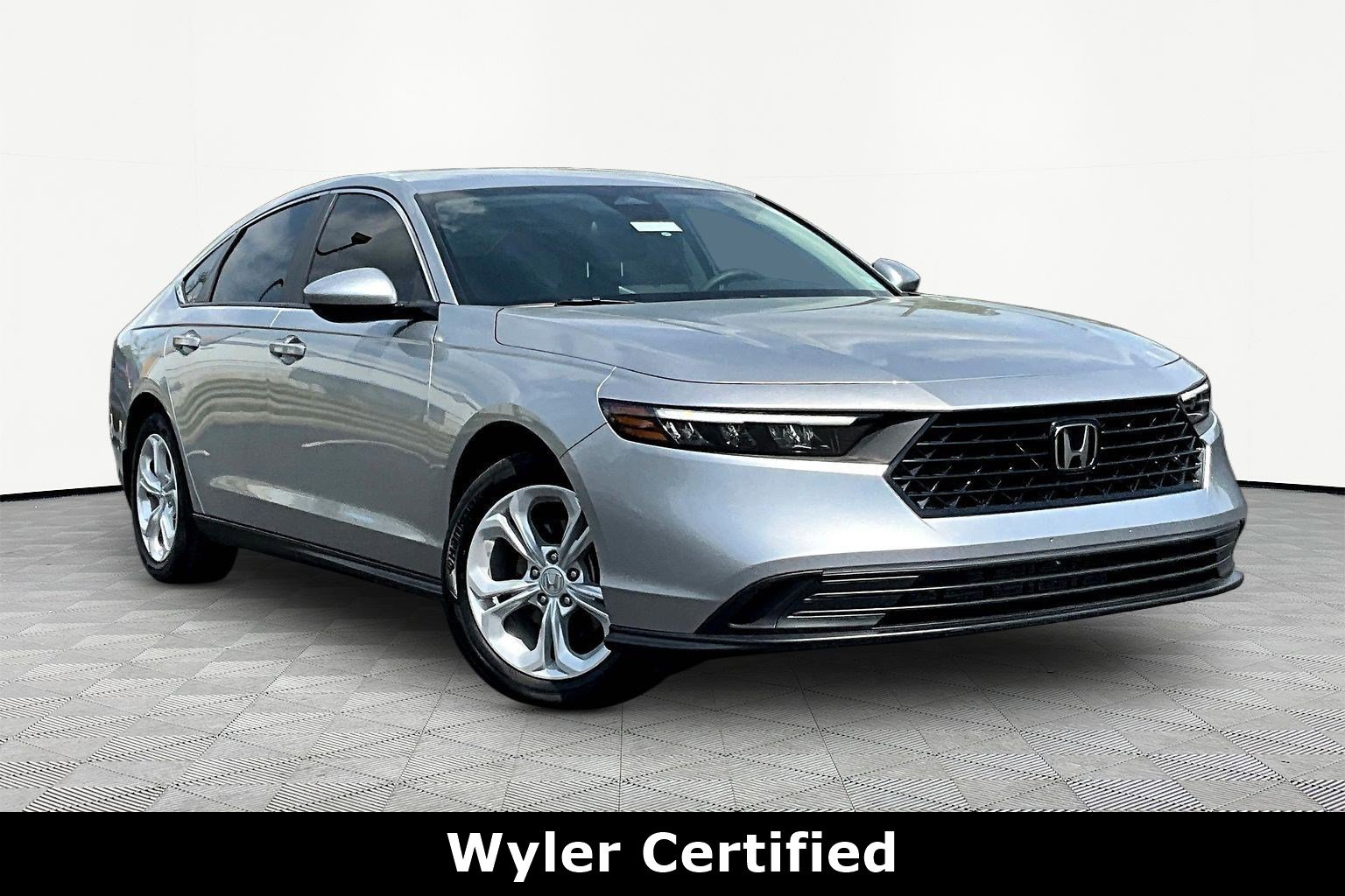 Used 2024 Honda Accord LX image 3