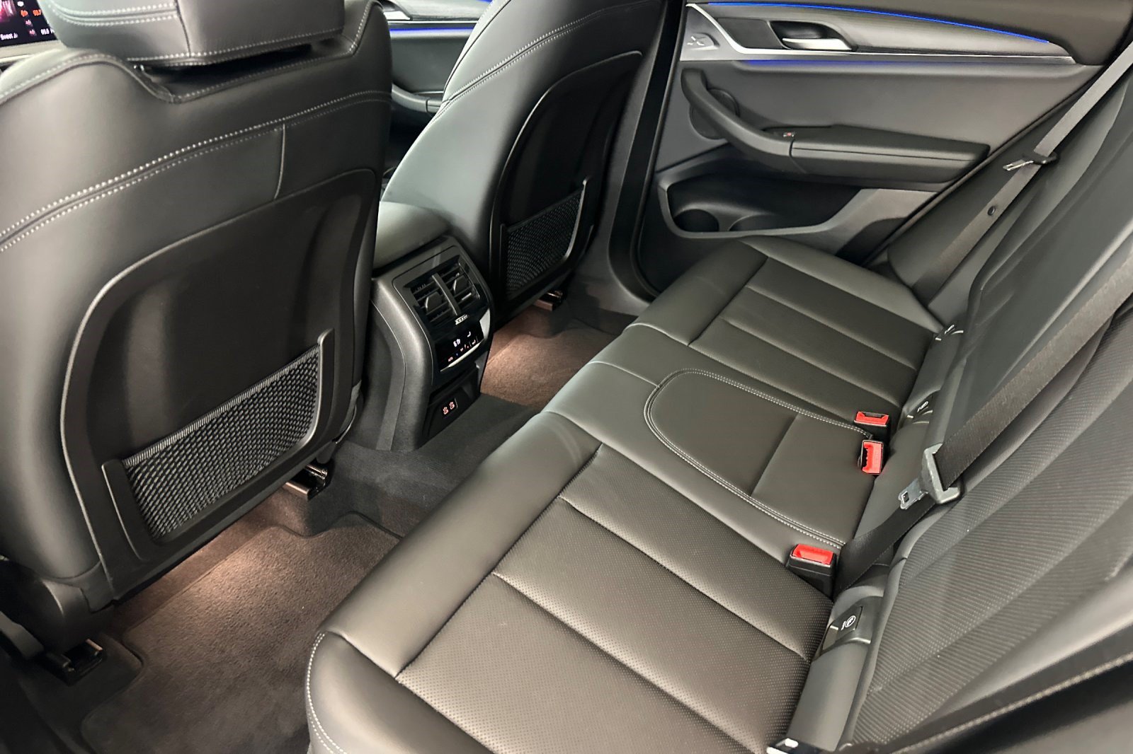 Certified 2023 BMW X3 sDrive30i w/ Premium Package RWD image 26