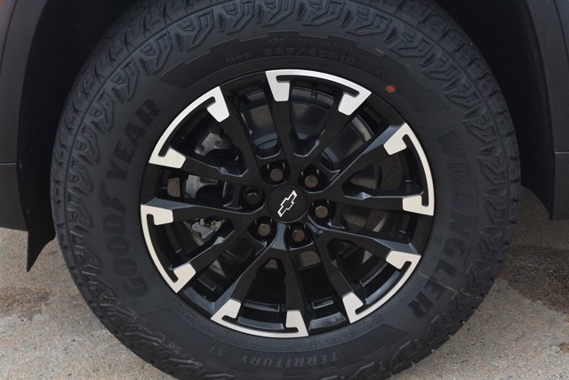 New 2026 Chevrolet Traverse Z71 image 11