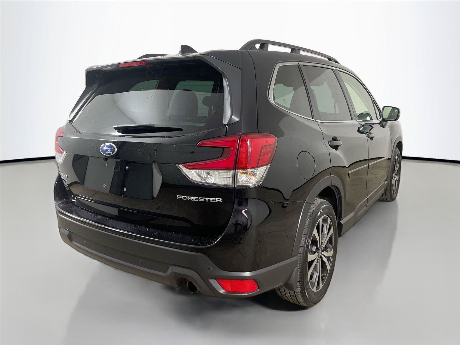 Used 2024 Subaru Forester Limited AWD/4WD image 13