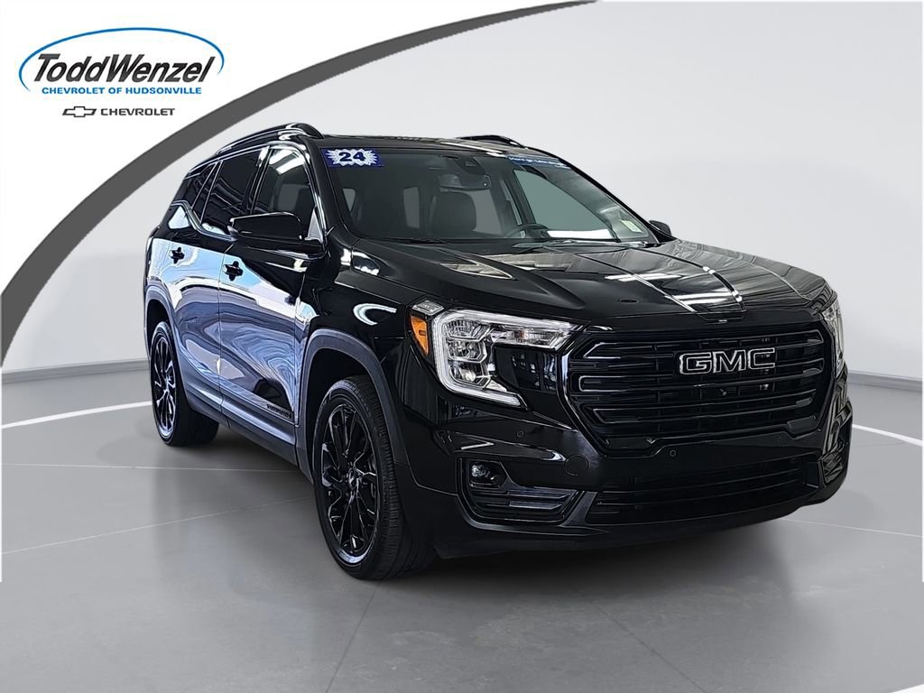 Used 2024 GMC Terrain SLT w/ Tech Package AWD/4WD image 1