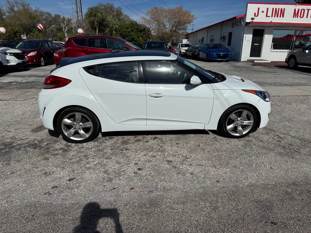 Used 2014 Hyundai Veloster w/ Style Package 02 image 9