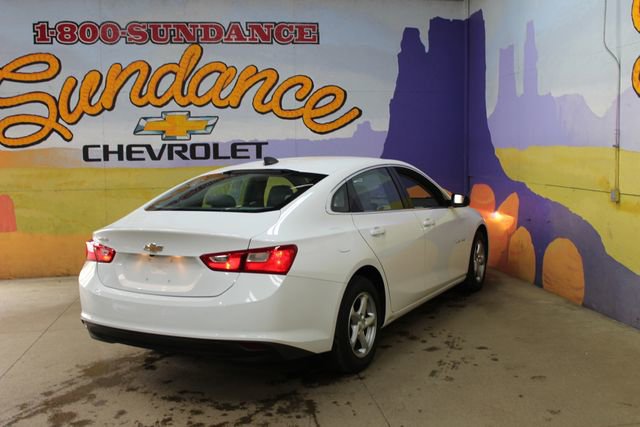 Used 2018 Chevrolet Malibu LS w/ LPO, Convenience Package 2 FWD image 8