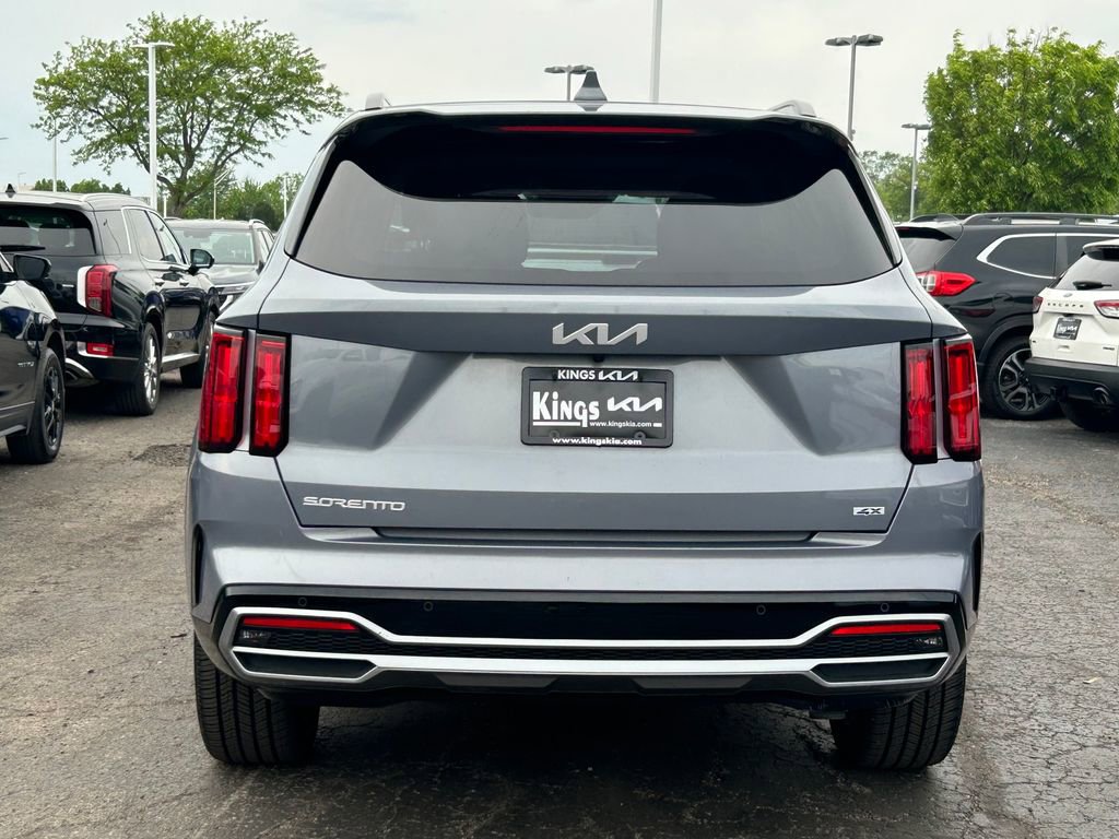 Used 2023 Kia Sorento SX AWD/4WD image 6