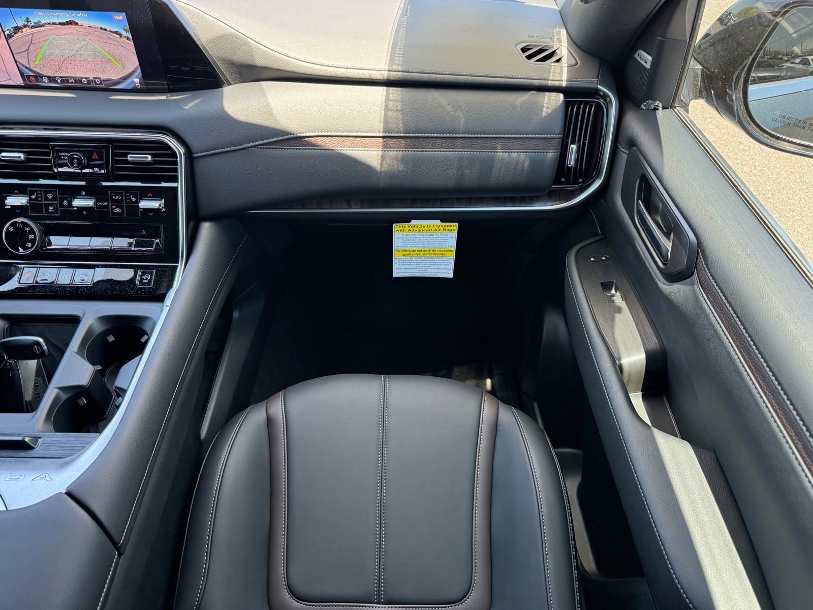 New 2025 Nissan Armada SL w/ Captain's Chari Seat Package image 26