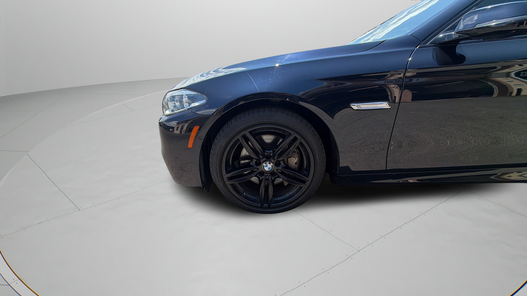 Used 2016 BMW 550i xDrive Sedan AWD/4WD image 29