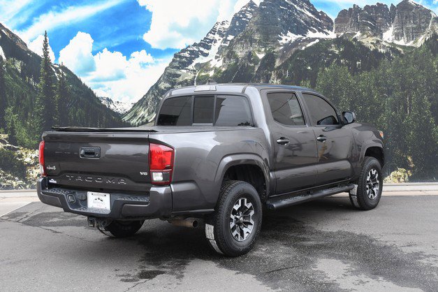 Used 2018 Toyota Tacoma SR w/ SR Convenience Package AWD/4WD image 3