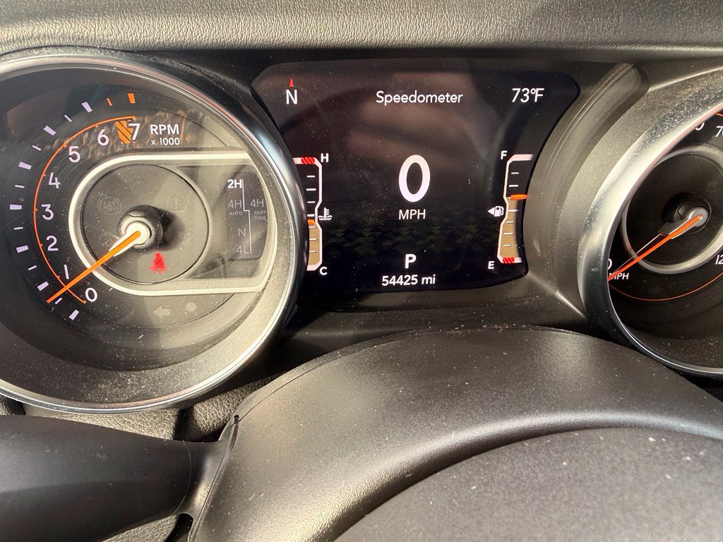 Used 2021 Jeep Gladiator Overland AWD/4WD image 9