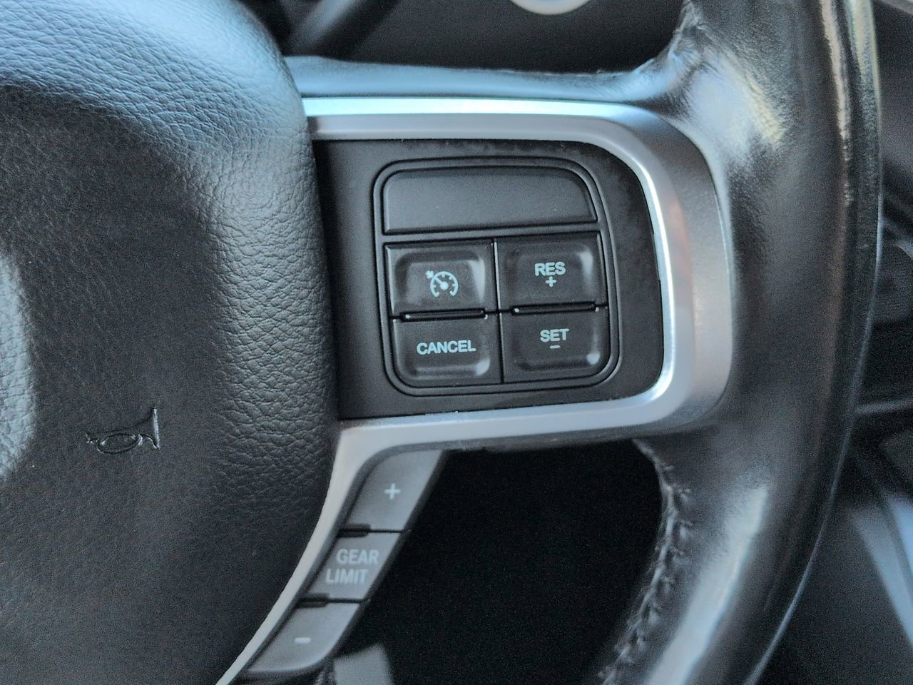 Used 2020 RAM 3500 Laramie AWD/4WD image 25