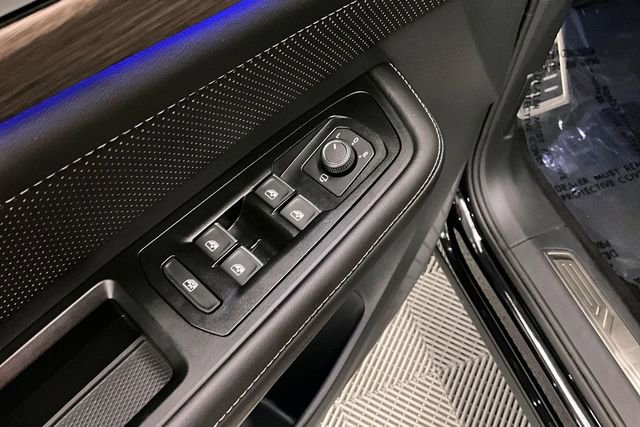 Used 2025 Volkswagen Atlas SEL Premium R-Line image 41