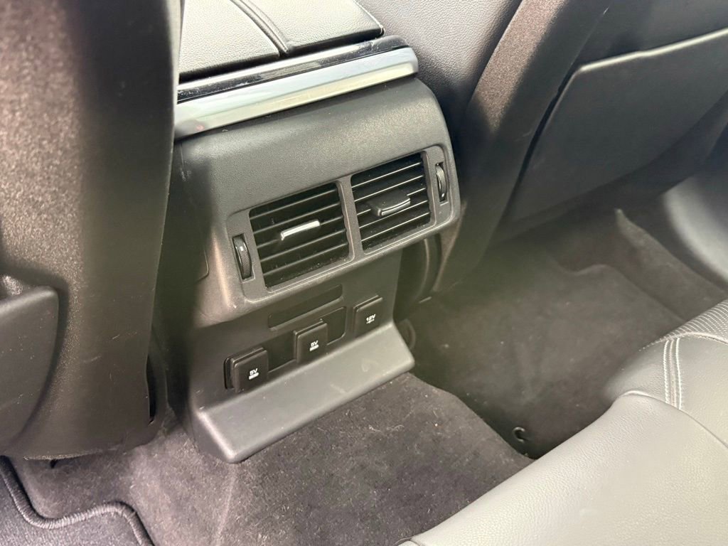 Used 2019 Land Rover Range Rover Velar R-Dynamic SE AWD/4WD image 21