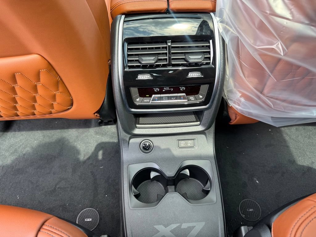 New 2027 BMW X7 M60i AWD/4WD image 20