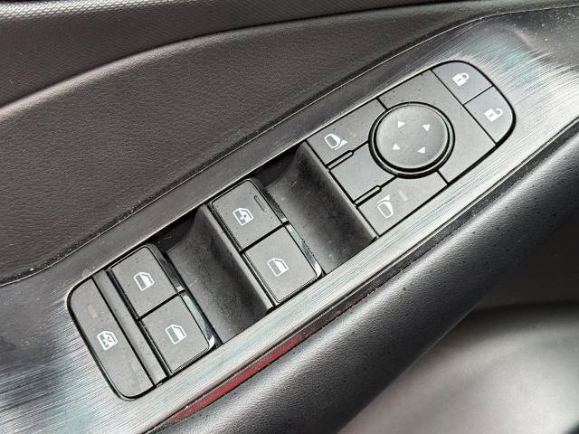 Certified 2025 Nissan Rogue S FWD image 14