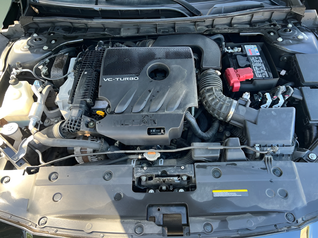 Used 2022 Nissan Altima 2.0 SR FWD image 10