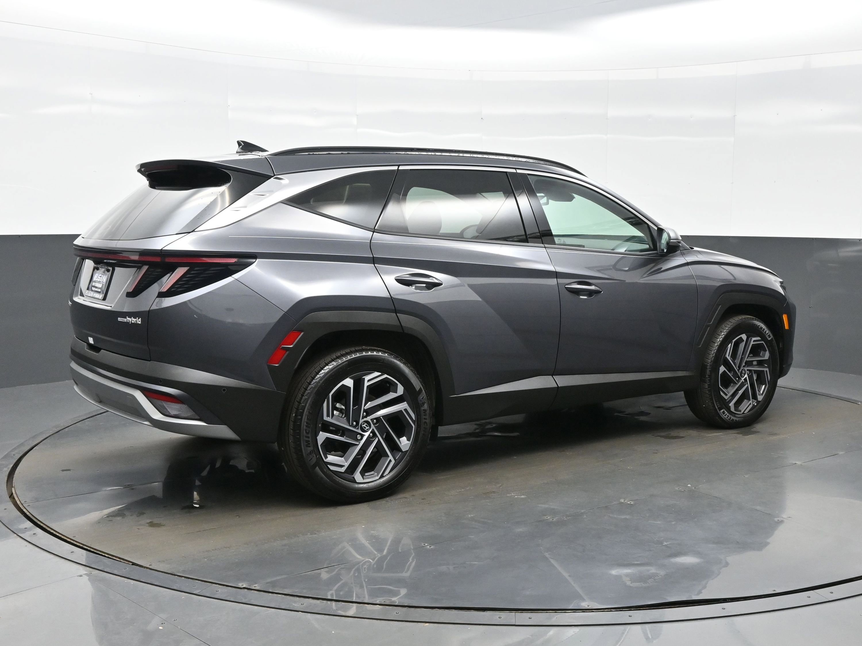 Certified 2025 Hyundai Tucson Limited AWD/4WD image 6